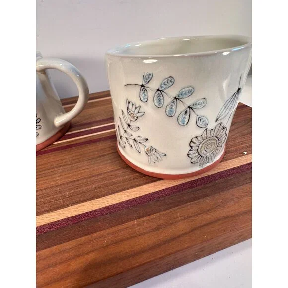 Set of 2 Ceramic Hand-drawnCoffee Mugs with Floral Butterfly Design from 180 Deg - Picture 7 of 11